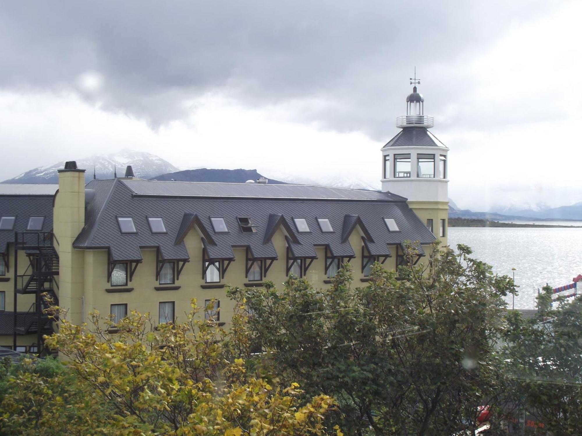 Hotel Costaustralis Puerto Natales
